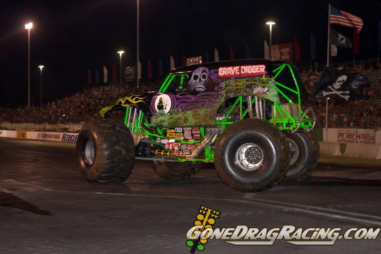 englishtown-thrill-show-july2011-115.jpg