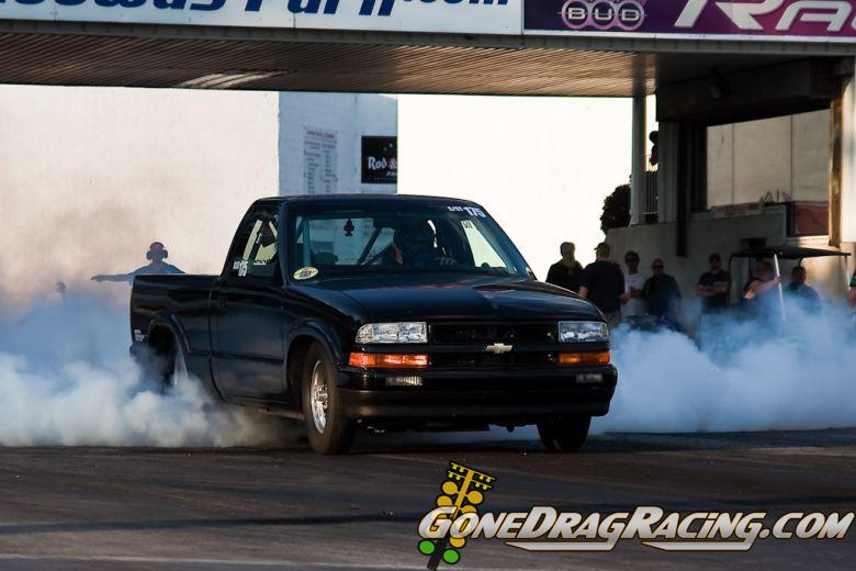 Keywords: Drag Racing Englishtown Raceway Park E-town Jet Monster Trucks Snap-on Night of Thrills