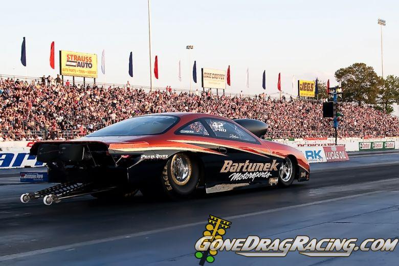 Keywords: Drag Racing Englishtown Raceway Park E-town Jet Monster Trucks Snap-on Night of Thrills